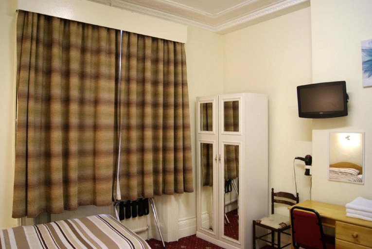 Bedroom 2, Stanley House, London