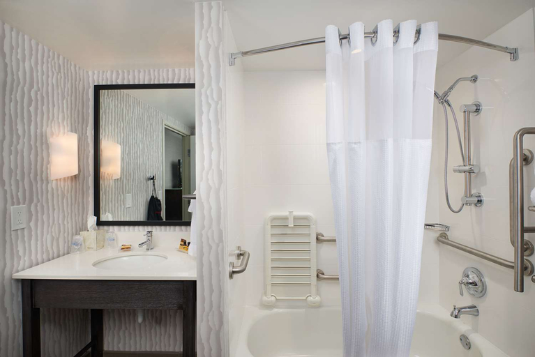 Bathroom 4, Best Western Plus Agate Beach Inn, Lincoln