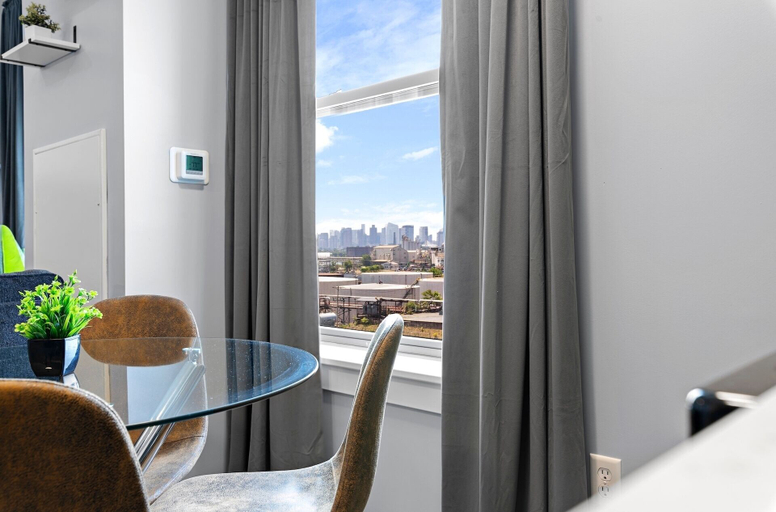 Others 5, Furnished Apartments near Encore Boston, Middlesex