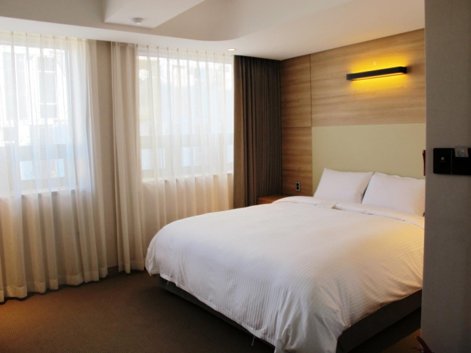 Bedroom 8