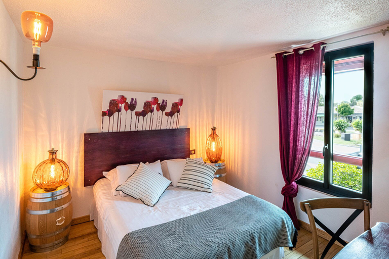 Bedroom 5, Hôtel Le Résinier, Gironde