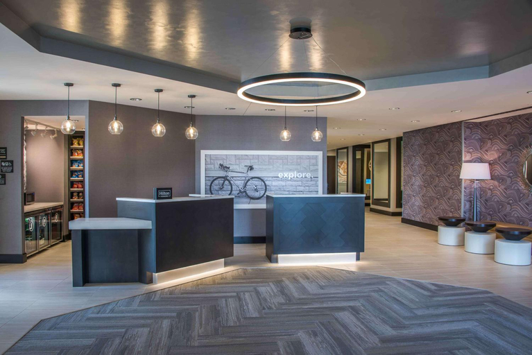 Public Area 2, Hampton Inn & Suites Tallahassee Capitol - University, Leon