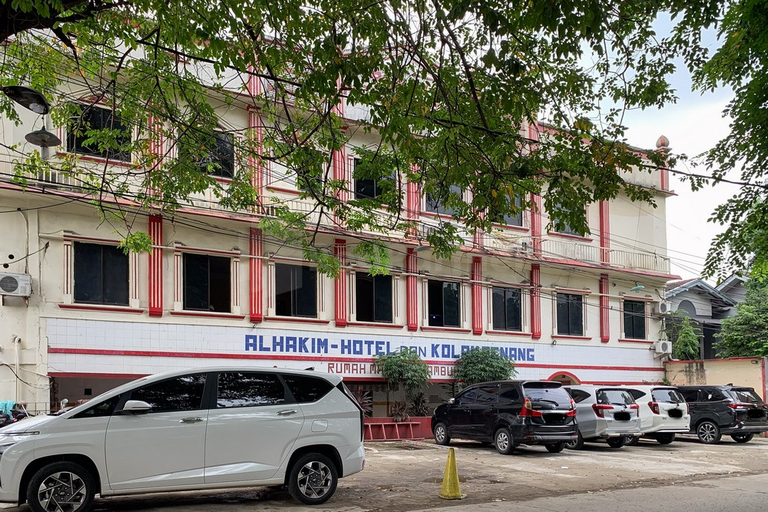 Exterior & Views 2, Hotel Al Hakim Syariah RedPartner, Bekasi
