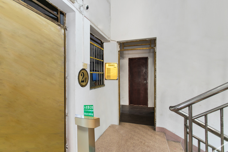 Others 2, No.7 Accommodation (Shenzhen Longgang Central Shop), Shenzhen