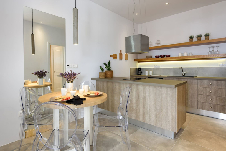 Room 5, Naousa Story 1 Apartment, South Aegean