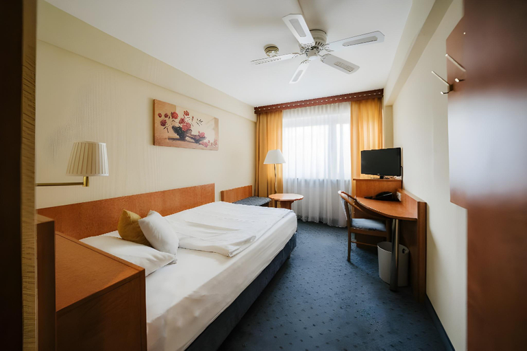 Bedroom 22