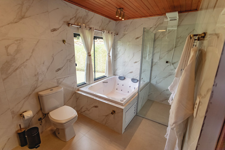 Bathroom 3, Kleines paradies chalés, Blumenau