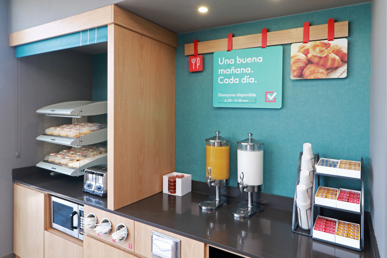 Food & Drinks 5, avid hotel TIJUANA - OTAY by IHG, Tijuana