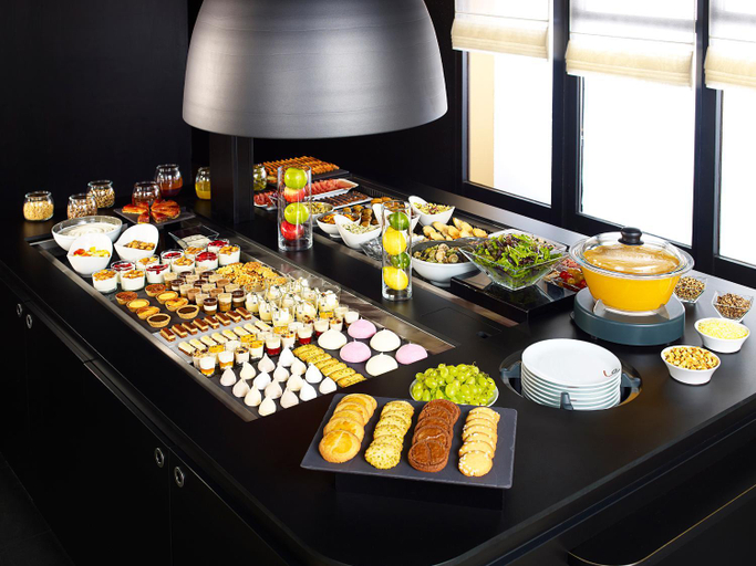 Food & Drinks 5, Campanile NATURE - Le Bourget Gonesse, Val-d'Oise