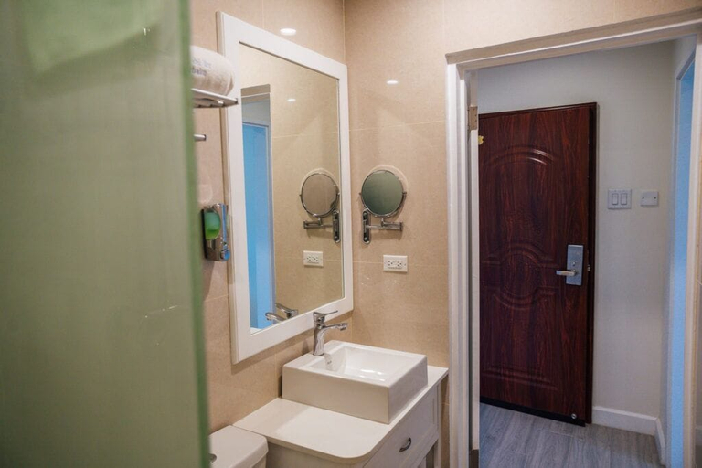 Bathroom, Maxwell Del Mar Hotel