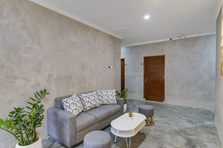 Others 3, Capital O 90983 Harmony Easy Stay, Sleman