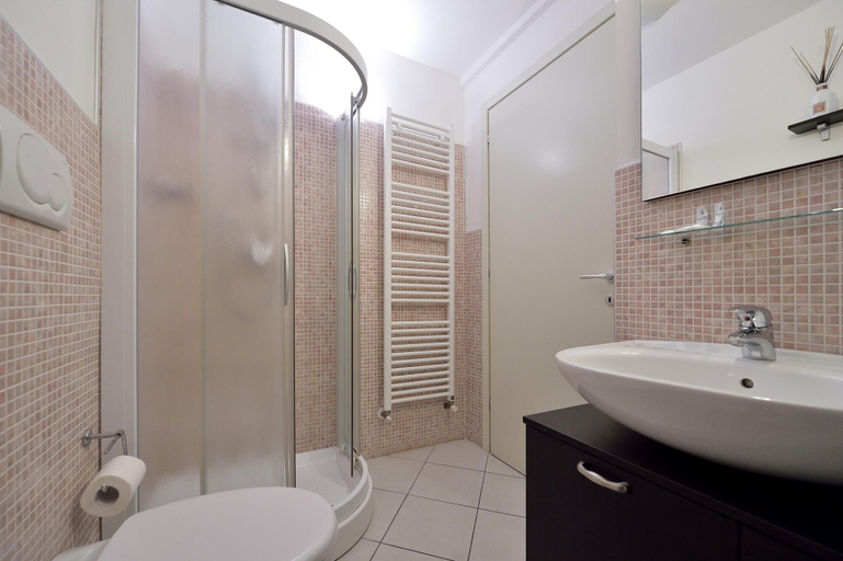 Room 5, Bilocale Mina 5 in Gabicce Mare, Rimini