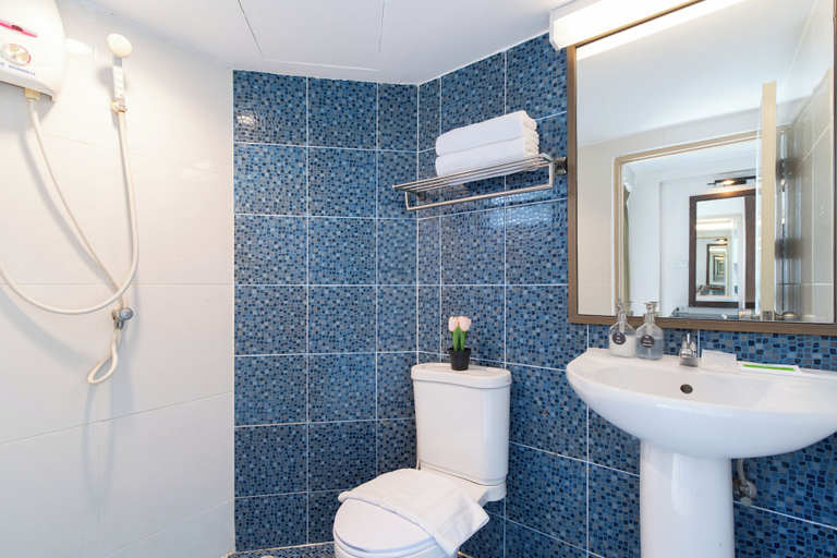 Bathroom 4, Synsiri 1 Ladprao 130, Bang Kapi