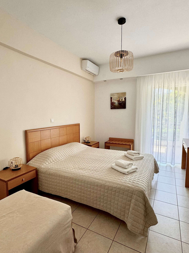 Bedroom 4, Manolis Apartments, Crete
