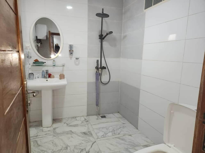 Bathroom, RESIDENCE FABY, Dakar