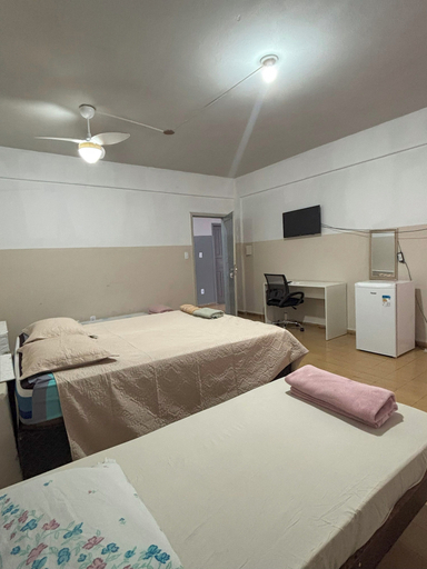 Bedroom 2, Hotel Central, Sapezal