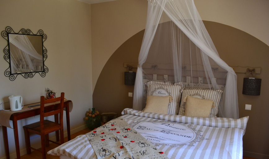 Bedroom 3, Douceur Des Mées, Alpes-de-Haute-Provence