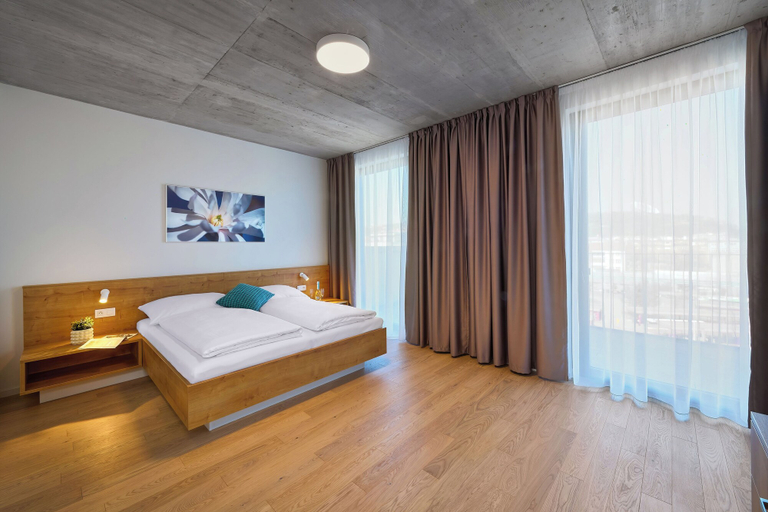 Bedroom 3, DownTown Suites Andel, Praha 5