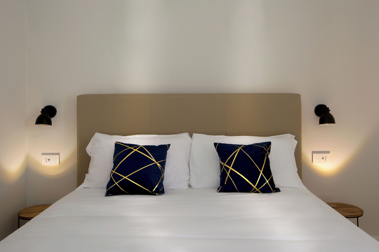 Bedroom 5, Domus Milone, Napoli
