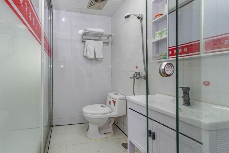 Bathroom 3, Xinheng Hotel (Jinzun Road), Shanghai