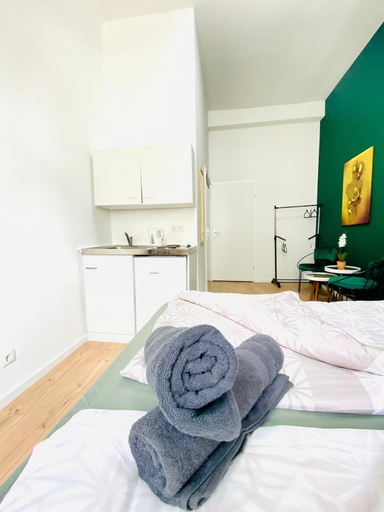 Bedroom 2, 8 Studios with Terrace in Margareten, Wien