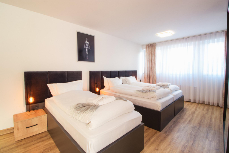 Bedroom 3, Hotel Dona, Rheinisch-Bergischer Kreis