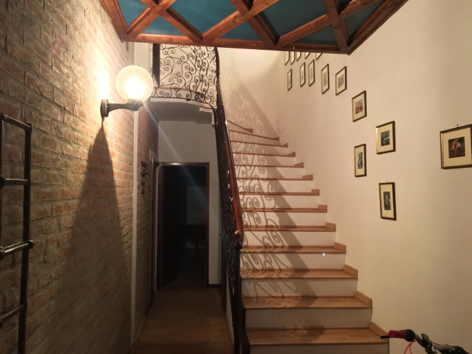 Public Area, Stella De' Tolomei, Ferrara