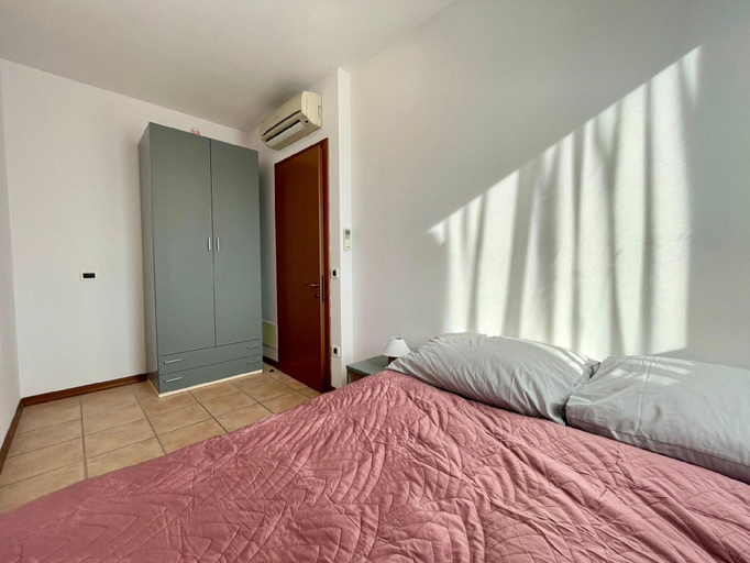 Bedroom 2, Modern Residence with Pool Near Caorle - Villa with Private Garden, Venezia