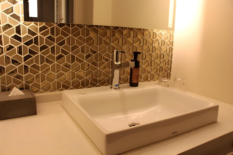 Bathroom 5, THE BLOSSOM HIBIYA, Minato