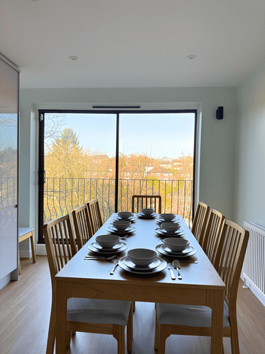 Others 4, Stunning Townhouse: Your Spacious Retreat for 8, Sheffield