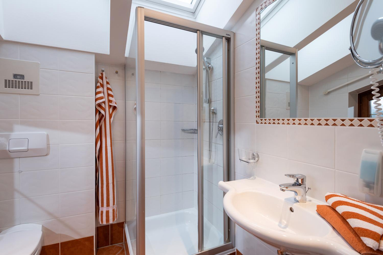 Bathroom 3, Landhaus Kaiserblick, Kufstein
