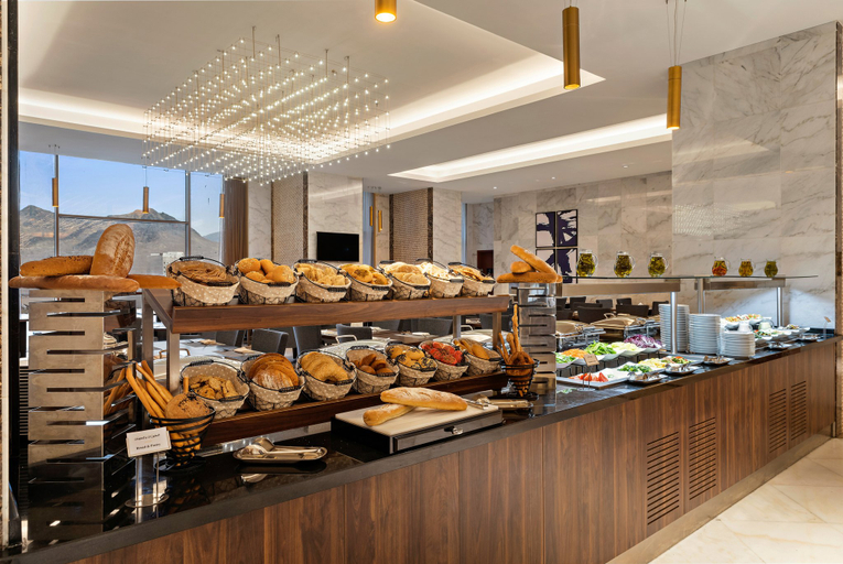 Food & Drinks 5, voco MAKKAH by IHG, Makkah