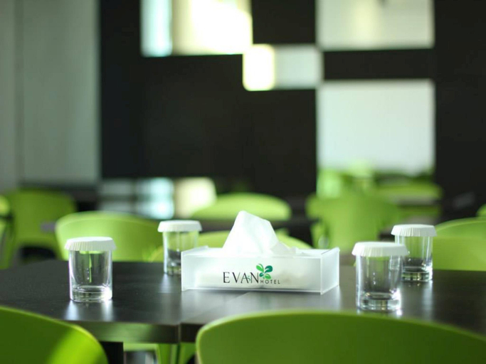 Others 5, Evan Hotel (Non-Smoking), Jambi