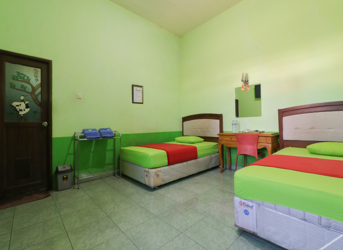 Bedroom 2, Cantik Hotel, Bandung