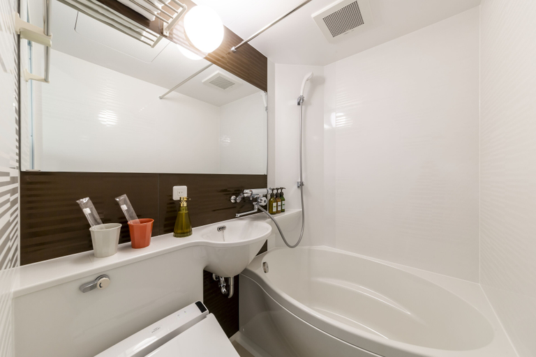 Bathroom 5, Smart Place Inn Kyoto Shijo Horikawa, Kyoto
