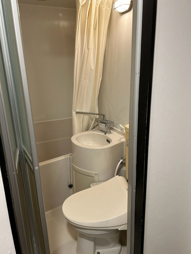 Bathroom 4, The Book Lounge Hotel Kani, Kani