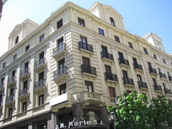 Others 5, Hostal Abadia, Madrid