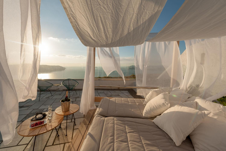 Bedroom 3, Caldera's Dolphin Hotel, South Aegean