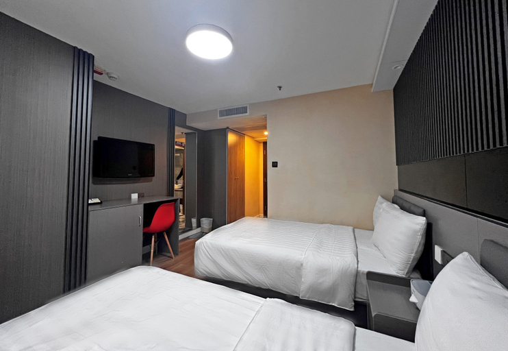 Bedroom 4, Hennessy Hotel, Hong Kong Island
