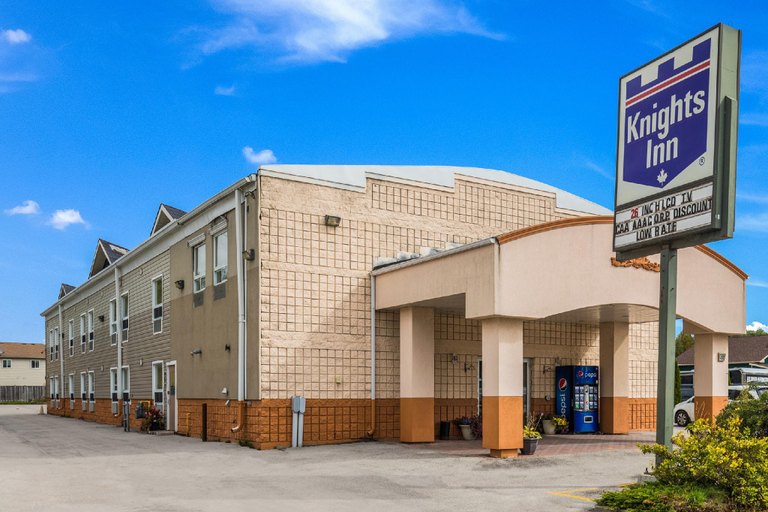 Others 3, Knights Inn - Orillia ON, Simcoe