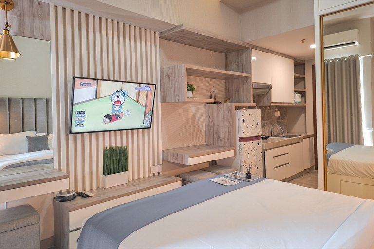 Bedroom 2, Pleasant Studio Apartment Parkland Avenue By Travelio, Tangerang Selatan