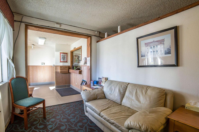 Public Area 2, Rodeway Inn Cheyenne I-80 East, Laramie