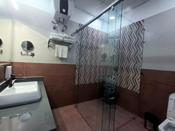 Bathroom 3, Dls Nature Trinket Resort, Chamba