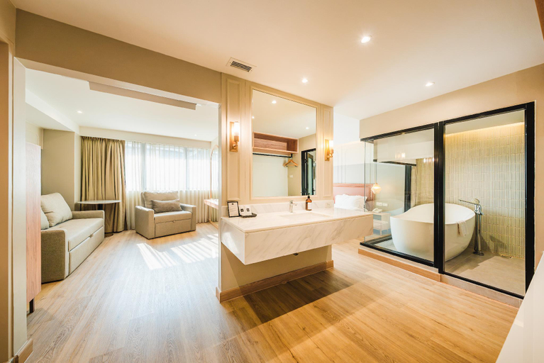 Bathroom 8