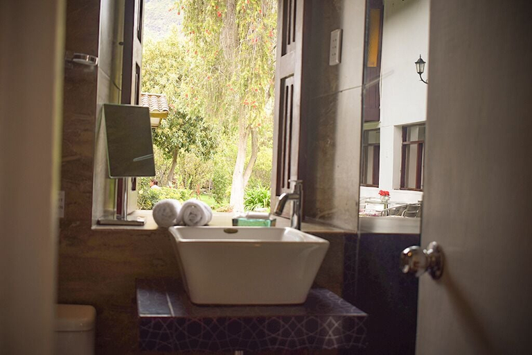 Bathroom 3, RHOUSE Calca, Calca