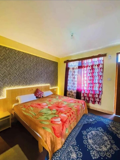 Others 4, Hotel ved, Mathura