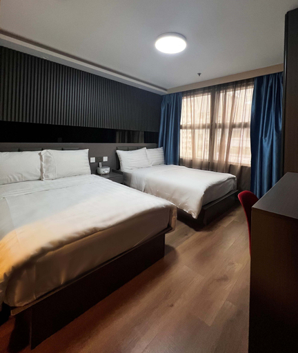 Bedroom 3, Hennessy Hotel, Hong Kong Island