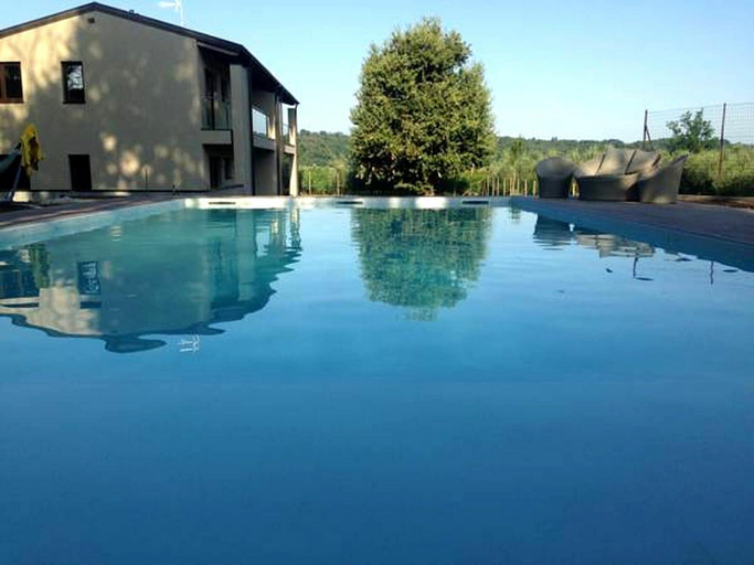 Pool 2, Apartment in Iseo With Pool Bliss, Brescia