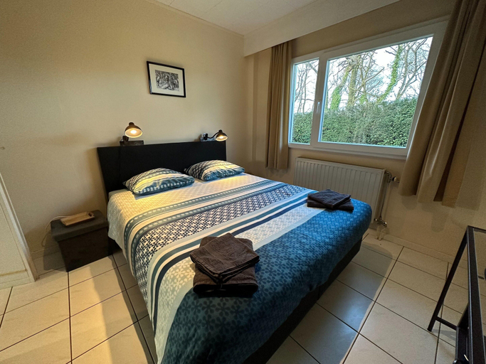 Room 2, Cosy Holiday Home in Andenne With Terrace, Namur