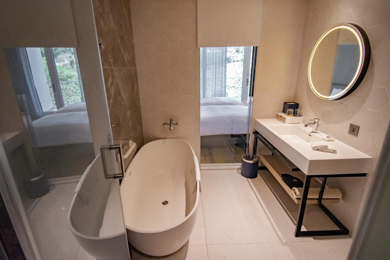 Bathroom 5, Golden Tulip FAB Hotel New Taipei, New Taipei City